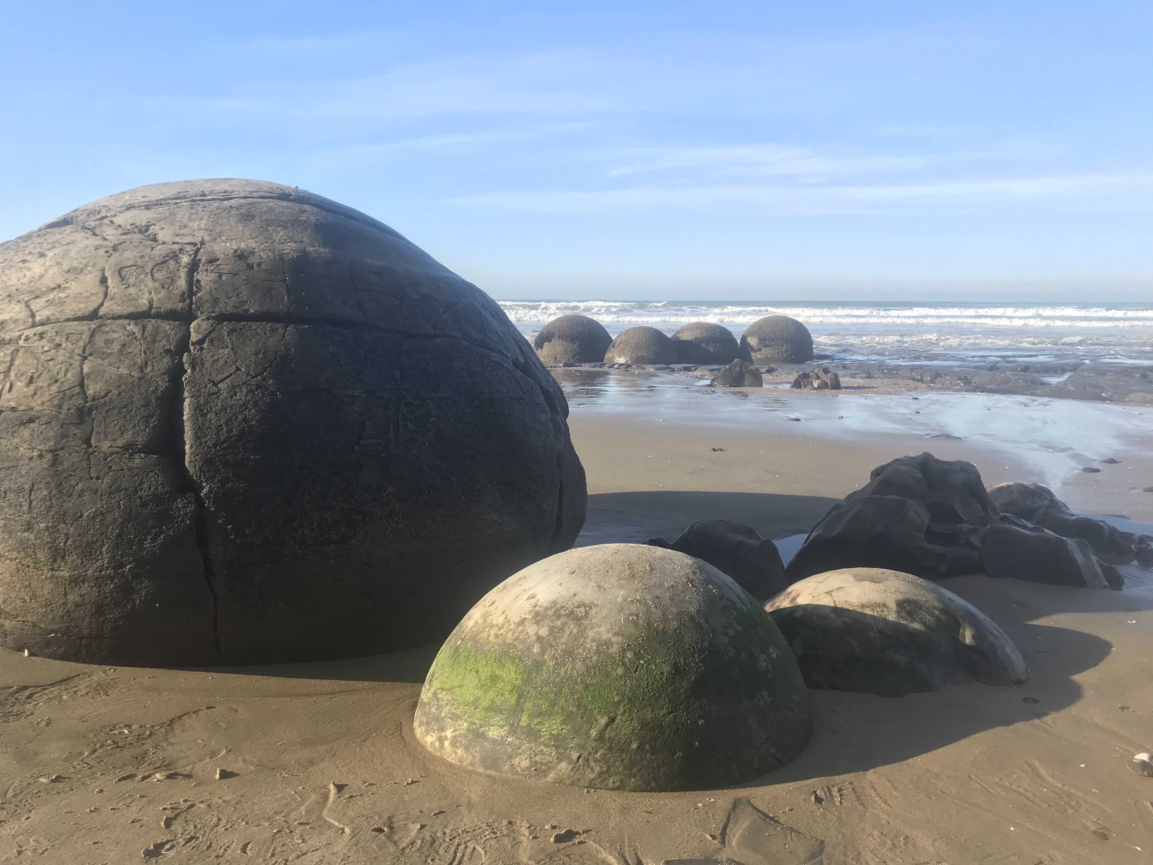 Koekohe Beach- Moerkai Boulders New Zealand South Island